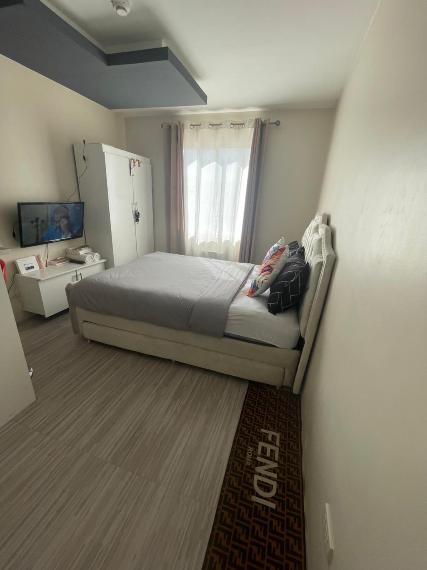 8 Spatial Condominium Davao City Dış mekan fotoğraf